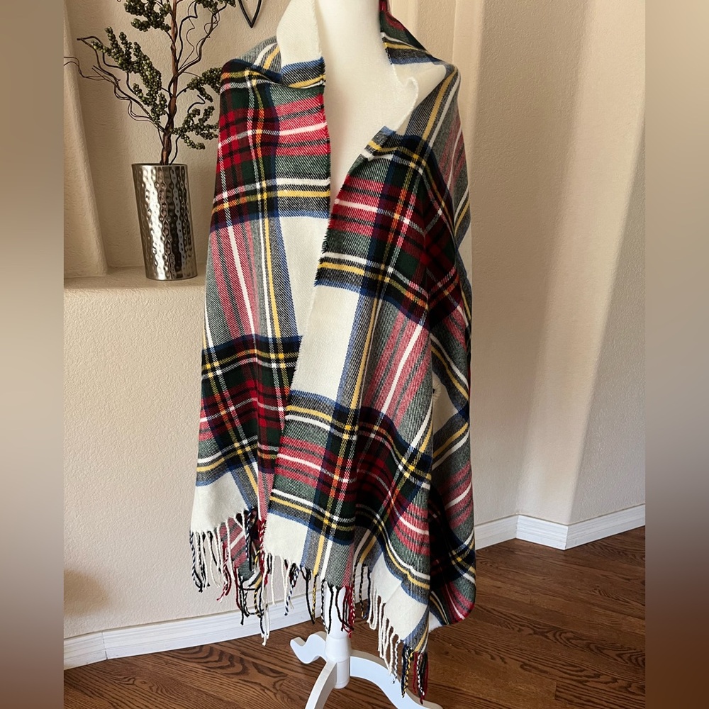 Plaid Fringed Wrap With Arm Holes One Size Multi Color Travel Flight Office NWOT